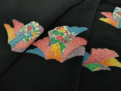 平和屋着物●上質な小紋 型染 折り鶴花文 黒地 正絹 逸品 DAAU5256ps