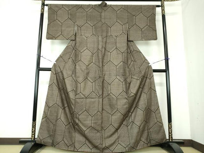 平和屋着物●本場大島紬　9マルキ　亀甲繋ぎ　正絹　逸品　DAAU5264ps