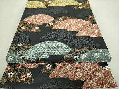 平和屋着物●六通柄袋帯 唐織 遠山花文 黒地 金糸 正絹 逸品 DAAU5441ps