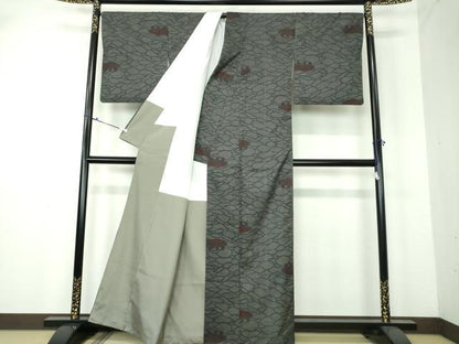 平和屋着物●本場大島紬 7マルキ 抽象文様 正絹 逸品 DAAU5583ps