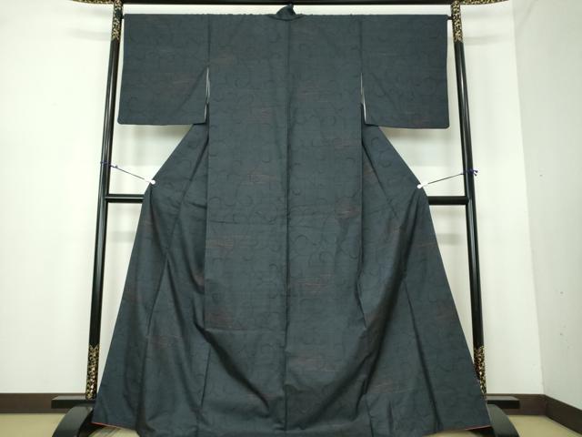 平和屋着物●本場大島紬　7マルキ　唐草文　正絹　逸品　DAAU5795ps