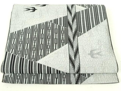 平和屋着物●本場筑前博多織　八寸名古屋帯　燕　変わり縞　正絹　逸品　DAAU6595ob