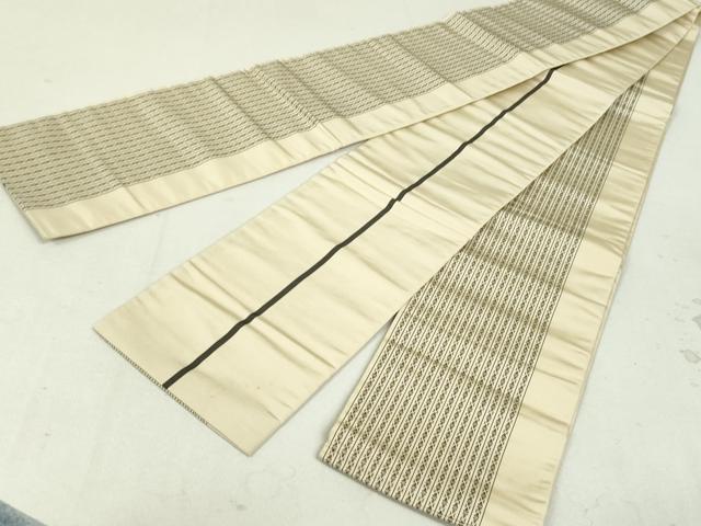 平和屋着物●本場筑前博多織　両面　半幅帯　献上　縞　練色　正絹　逸品　DAAU6709ob