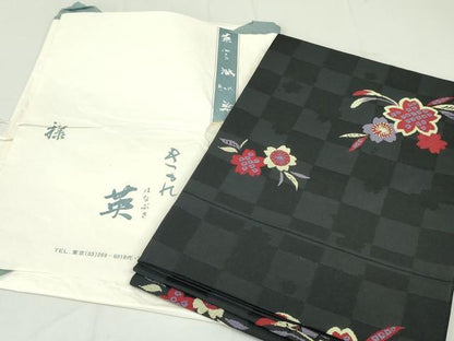 平和屋着物●西陣　川島織物　洗える最高級着物　＜英＞はなぶさ謹製　六通柄京袋帯　市松舞桜文　黒地　たとう紙付き　未使用　DAAU6915ob