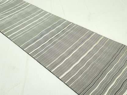 平和屋着物●本場筑前博多織 八寸名古屋帯 よろけ縞 正絹 逸品 DAAU6944ob