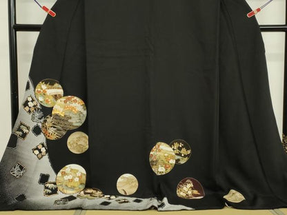 平和屋着物●豪華黒留袖　駒刺繍　風景丸文　金彩　ロング丈　正絹　逸品　DAAV1132tw