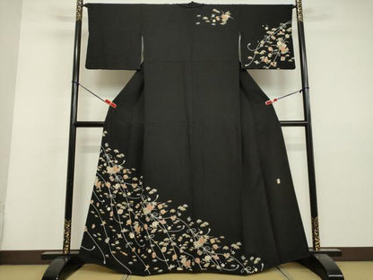 平和屋着物●訪問着　作家物　宝尽くし草花文　黒地　金彩　正絹　逸品　DAAV1189tw