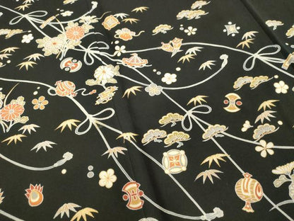 平和屋着物●訪問着　作家物　宝尽くし草花文　黒地　金彩　正絹　逸品　DAAV1189tw