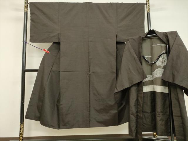 平和屋着物●男性 紬 アンサンブル 鉄黒色 正絹 逸品 DAAV1247tw