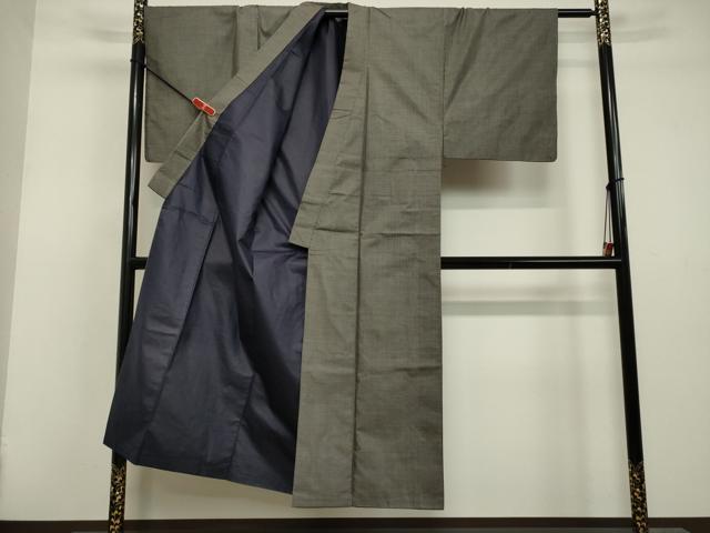 平和屋着物●男性　本場大島紬　アンサンブル　80亀甲　総詰め　正絹　逸品　DAAV1346tw