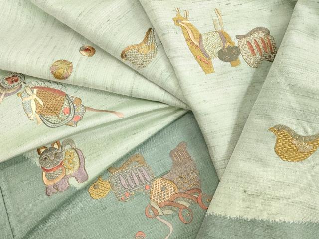 平和屋着物●訪問着　紬地　総刺繍　玩具文様　金糸　正絹　逸品　DAAV1359tw