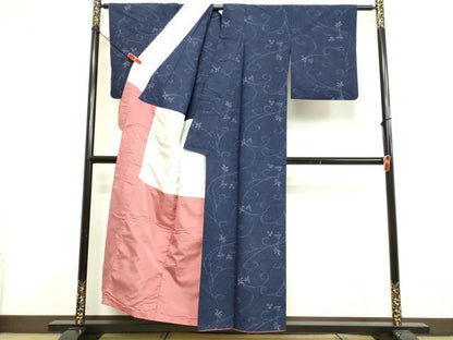 平和屋着物●上質な紬　花唐草文　背抜き仕立て　正絹　逸品　DAAV1507tw