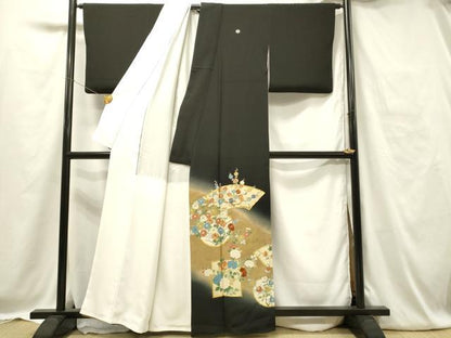 平和屋着物■豪華黒留袖　駒刺繍　地紙花文　暈し染め　金彩　正絹　逸品　DAAV2778qp