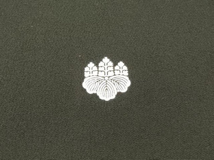 平和屋着物■豪華黒留袖　駒刺繍　地紙花文　暈し染め　金彩　正絹　逸品　DAAV2778qp