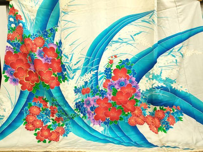 平和屋着物●お引きずり・お引き摺り・引き振袖　和装　結婚式　舞妓　芸妓　芸者　衣装　駒刺繍　草花文　金彩　逸品　DAAV3192du