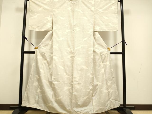 平和屋着物●本場大島紬　白大島　雲重ね文　正絹　逸品　DAAV3214du