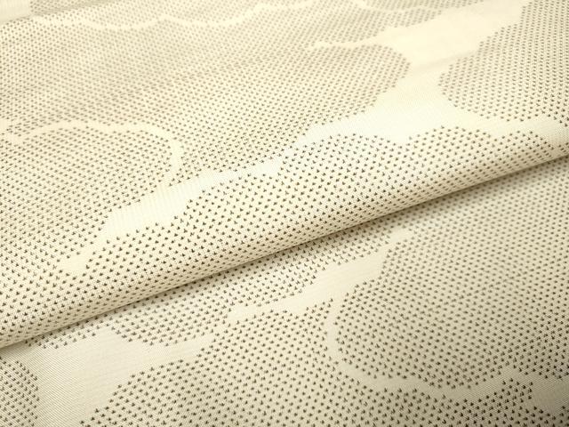 平和屋着物●本場大島紬　白大島　雲重ね文　正絹　逸品　DAAV3214du