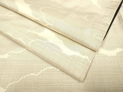 平和屋着物●本場大島紬　白大島　雲重ね文　正絹　逸品　DAAV3214du