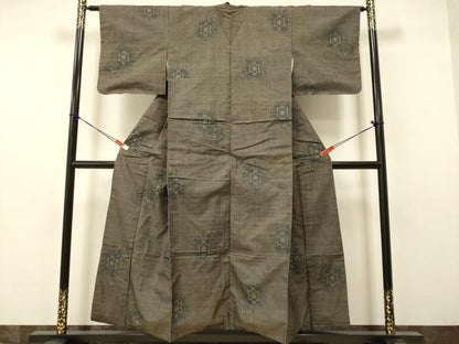 平和屋着物●本場大島紬　9マルキ　正倉院花文　正絹　逸品　DAAV3239du