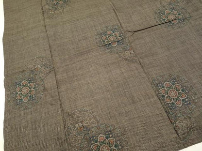 平和屋着物●本場大島紬　9マルキ　正倉院花文　正絹　逸品　DAAV3239du