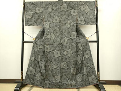 平和屋着物●本場大島紬　花尽くし　正絹　逸品　未使用　DAAV3272du