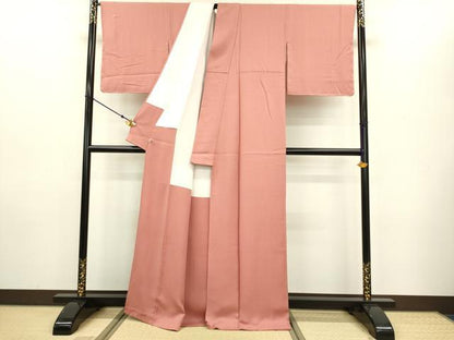 平和屋着物●上質な色無地 舞花地紋 甚三紅色 正絹 逸品 未使用 DAAV3275du