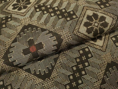 平和屋着物●希少　本場大島紬　龍郷絣　花菱文　証紙付き　正絹　逸品　DAAV3334du