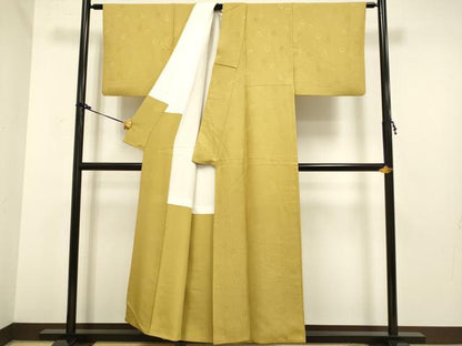 平和屋着物●上質な色無地 舞花地紋 黄朽葉色 正絹 逸品 DAAV3480du