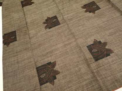 平和屋着物●本場大島紬 9マルキ 色紙花文 正絹 逸品 DAAV3484du