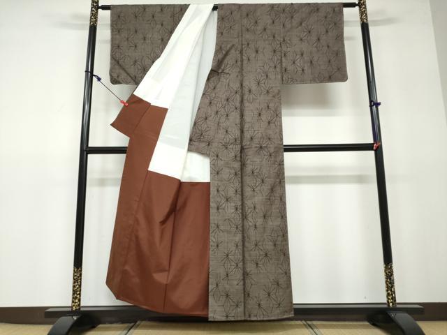 平和屋着物●本場大島紬 9マルキ 麻の葉文様 正絹 逸品 未使用 DAAV4879ud