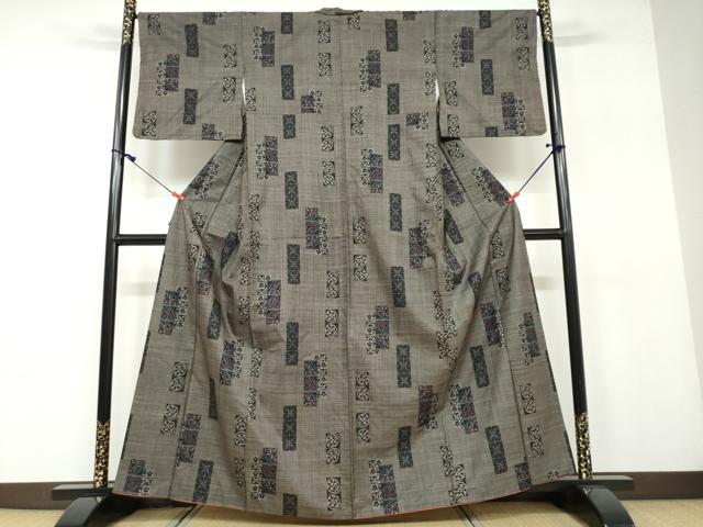 平和屋着物●本場大島紬　7マルキ　格子草花文　正絹　逸品　DAAV4890ud