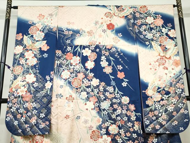 平和屋着物●豪華振袖 駒刺繍 花蝶文 暈し染め 金銀彩 正絹 逸品 DAAV4902ud