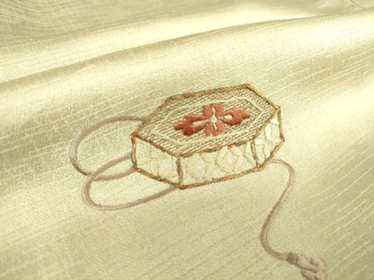 平和屋着物▽訪問着　単衣　刺繍　飛鶴貝桶花松文　暈し染め　金彩　正絹　逸品　DAAV5050az