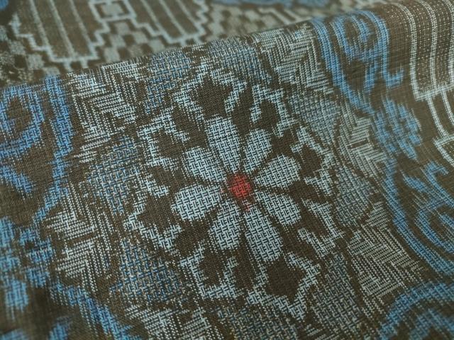 平和屋着物▽本場大島紬 単衣 割り込み絣 正倉院花文 正絹 逸品 DAAV5563az