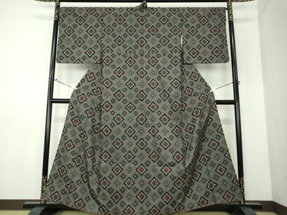平和屋着物●本場大島紬　龍郷絣　花菱文　正絹　逸品　DAAV6515ps