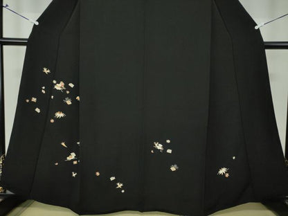平和屋着物●訪問着　駒刺繍　宝尽くし　黒地　金彩　正絹　逸品　DAAV6685ps