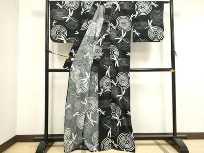 平和屋着物∴夏物　浴衣　綿紅梅　流水文　トンボ　黒地　綿　逸品　DAAV7296cd