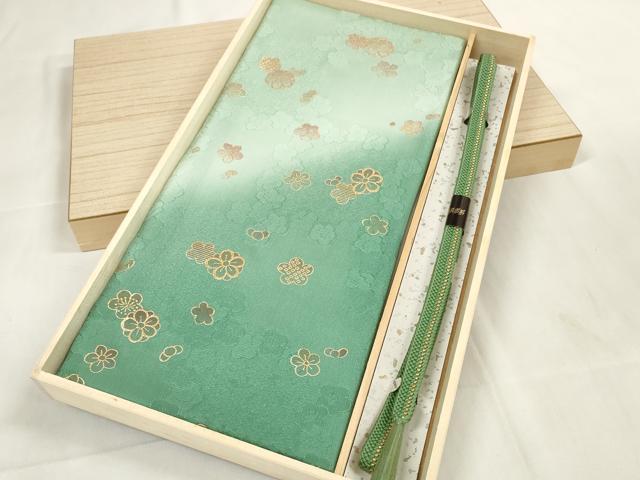 平和屋着物●和装小物　帯締め・帯揚げセット　舞花文　暈し染め　金彩　金糸　逸品　未使用　DAAV8388zzz