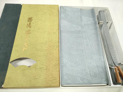 平和屋着物●和装小物　帯締め・帯揚げセット　流水菊地紋　鉛色　逸品　未使用　DAAV8505zzz
