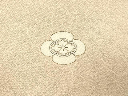 平和屋着物●創業460年・千總　色留袖　駒刺繍　菱取り飛鶴宝尽くし文　金彩　高島屋扱い　正絹　逸品　DAAV8542tw