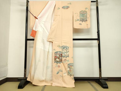 平和屋着物●訪問着　作家物　貝桶花文　蜂蜜色地　正絹　逸品　未使用　DAAV8616tw