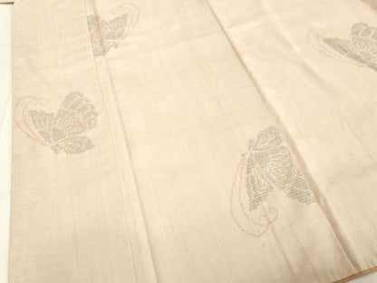 平和屋着物●本場結城紬　重要無形文化財　100亀甲　飛び亀甲柄　舞蝶文　灰梅色地　正絹　逸品　未使用　DAAV8645tw