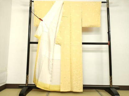 平和屋着物●上質な色無地　更紗花唐草地紋　サンシャインイエロー色　正絹　逸品　未使用　DAAV8710tw