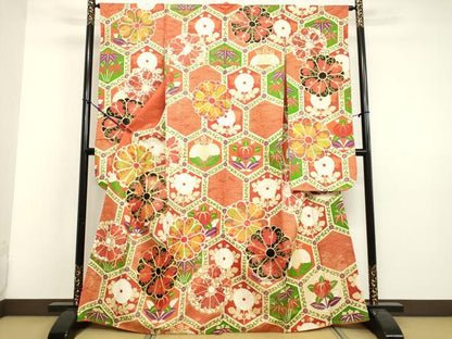 平和屋着物●豪華振袖　駒刺繍　亀甲草花文　金彩　正絹　逸品　DAAV8737tw