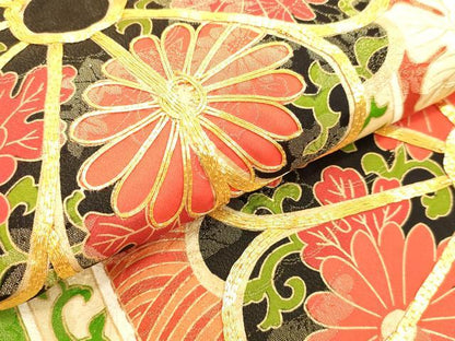 平和屋着物●豪華振袖　駒刺繍　亀甲草花文　金彩　正絹　逸品　DAAV8737tw