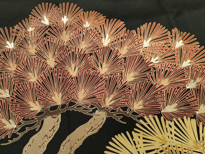 平和屋着物■豪華黒留袖　駒刺繍　枝松文　金彩　正絹　逸品　DAAW2173zy