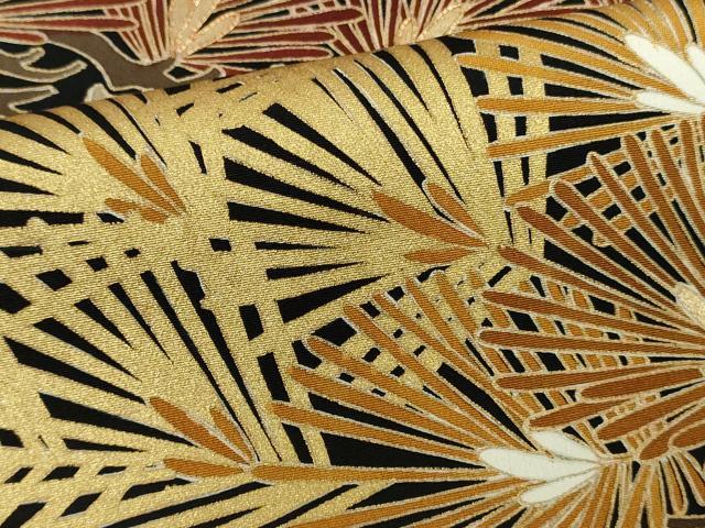 平和屋着物■豪華黒留袖　駒刺繍　枝松文　金彩　正絹　逸品　DAAW2173zy