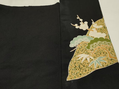 平和屋着物■豪華黒留袖 駒刺繍 笹松梅文 金彩 正絹 逸品 DAAW2594ma