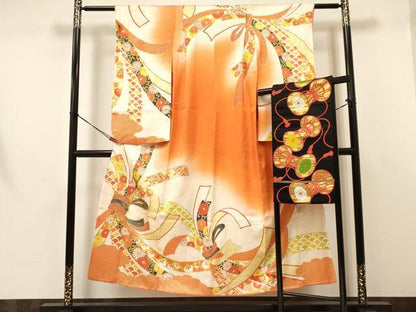 平和屋着物∵女の子　十三参り　子供　祝着・袋帯セット　駒刺繍　束ね熨斗花文　暈し染め　金彩　逸品　DAAW2772ma
