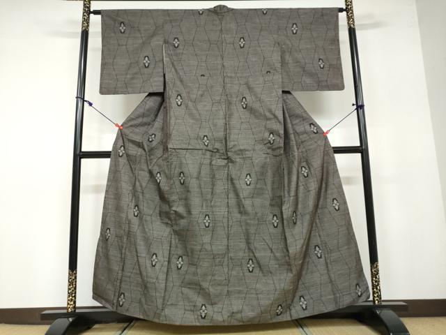 平和屋着物●本場大島紬 9マルキ 変わり格子花文 正絹 逸品 DAAW5011ud